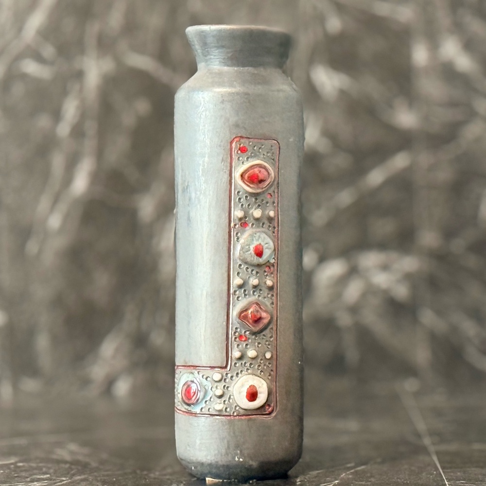 1967 Vase - Picture 2 of 13